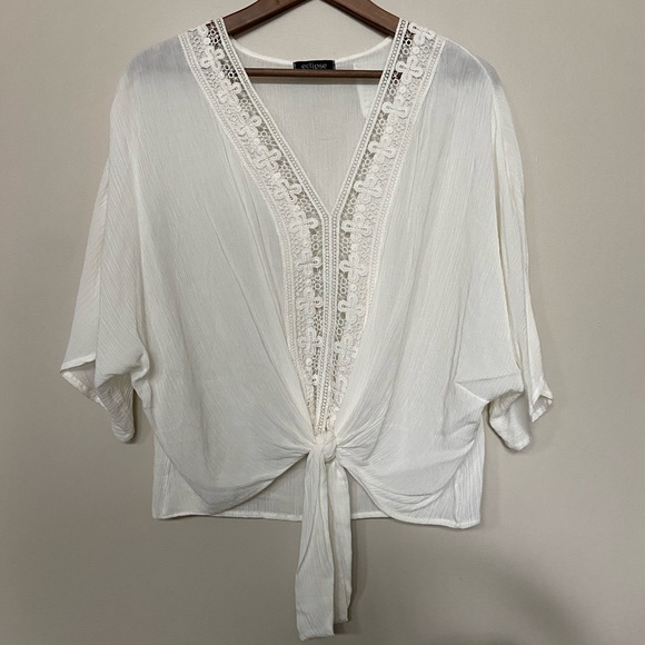 🔸 Express 🔸 flowy crochet blouse - Picture 1 of 5